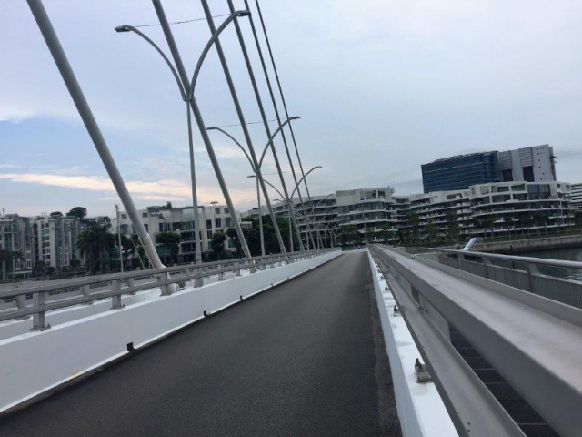 keppel bay bridge up close