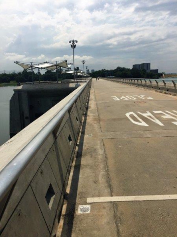 marina barrage