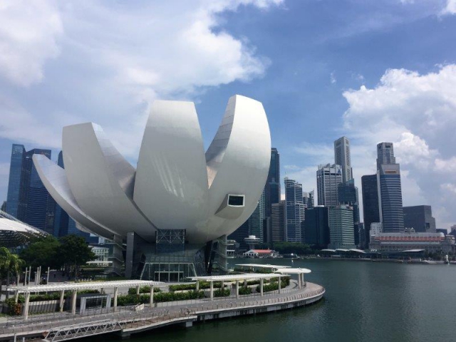 marina bay art science museum view from helix bridge