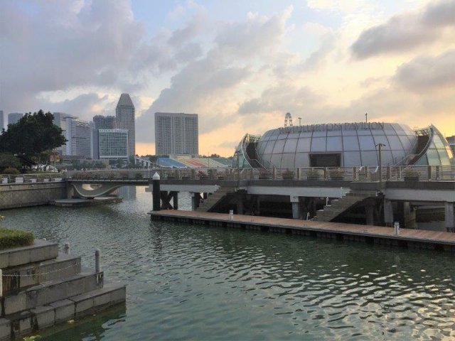 marina bay the fullerton pavillion