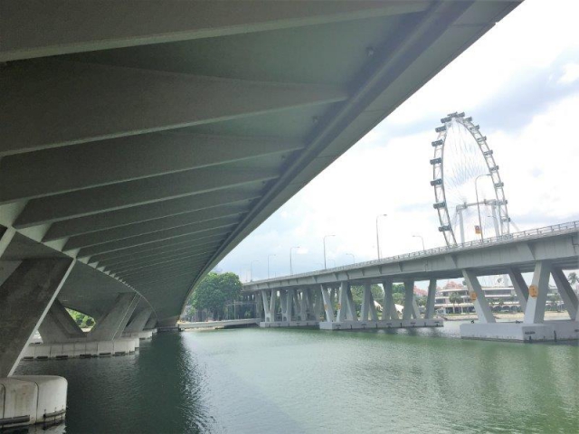 marina bay under bayfront bridge