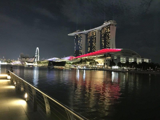 night at marina bay viewing marina bay sands from the promontory